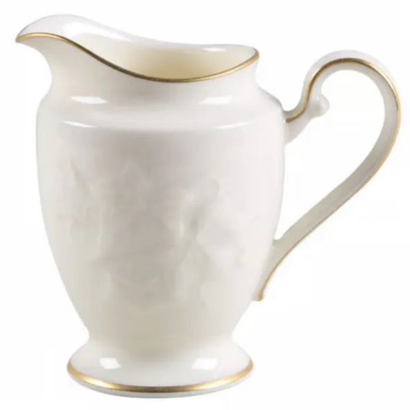 Noritake Ivory China Halls Of Ivy Creamer 5” 10 ounce Japan Dinnerware gold rim - Picture 3 of 7